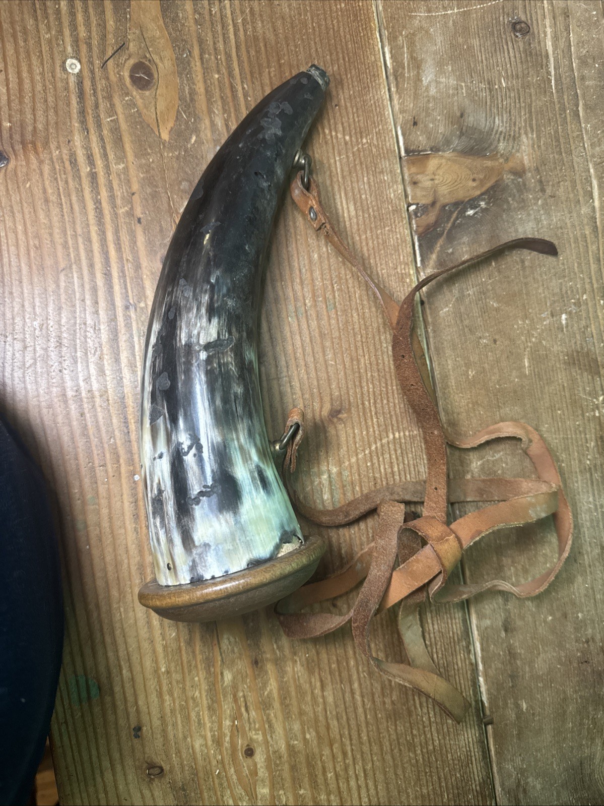 Handcrafted Powder Horn – Natural Horn & Wood with Leather Strap