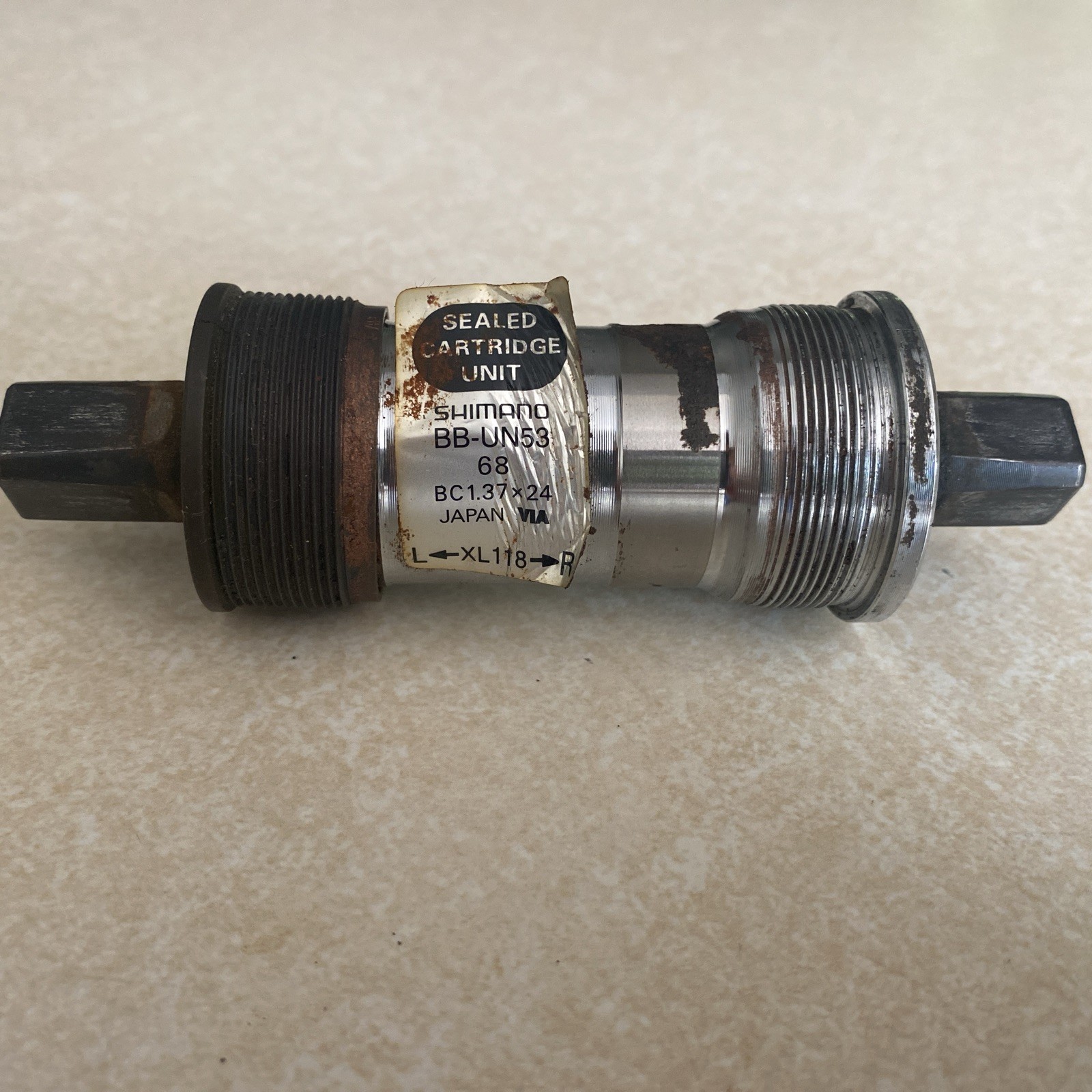 NOS Shimano BB-UN52 Bottom Bracket 73 x 118mm English  Square Taper