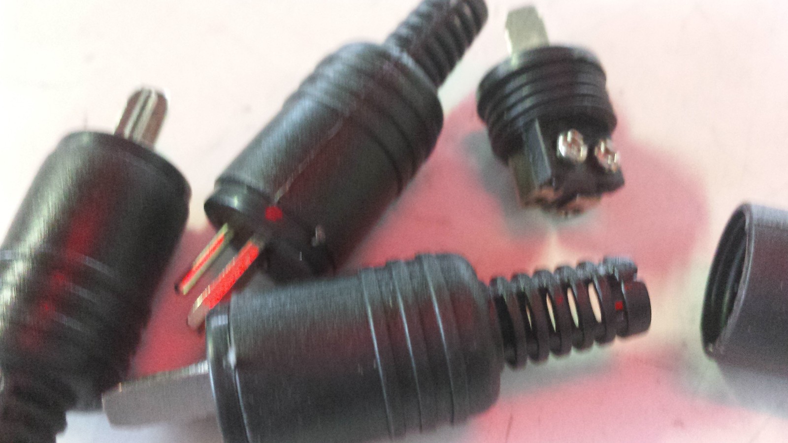 SPEAKER PLUG screwable 50 pieces 1435