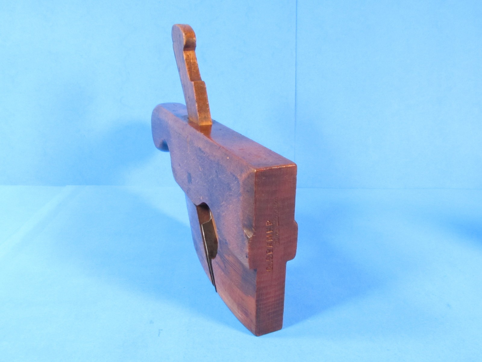 matched pair same radius Sims London wood molding planes 1 curved 1 compassed
