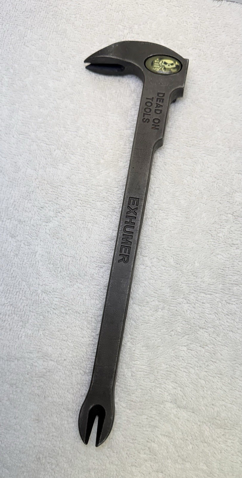Dead On Tools EXHUMER Demolition Wrecking Pry Bar Nail Puller Skull Logo