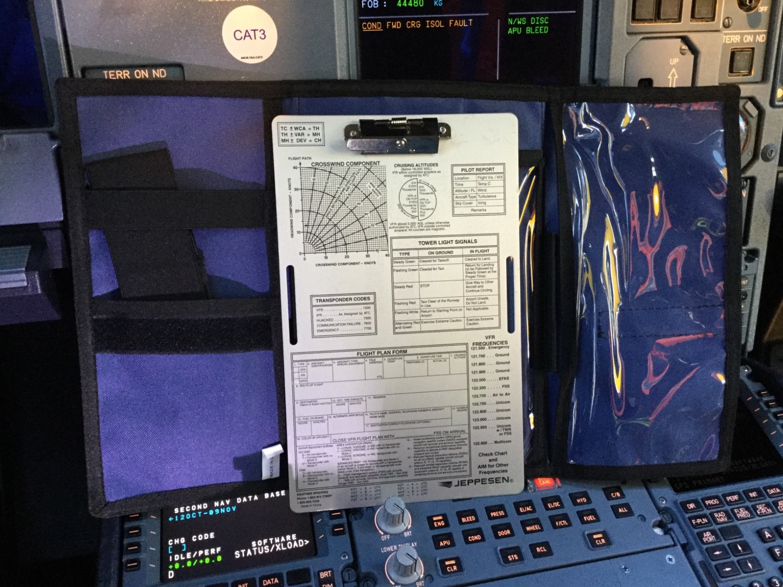 Jeppesen, VFR Tri Fold Kneeboard w/ Clipboard,  p/n 10001306