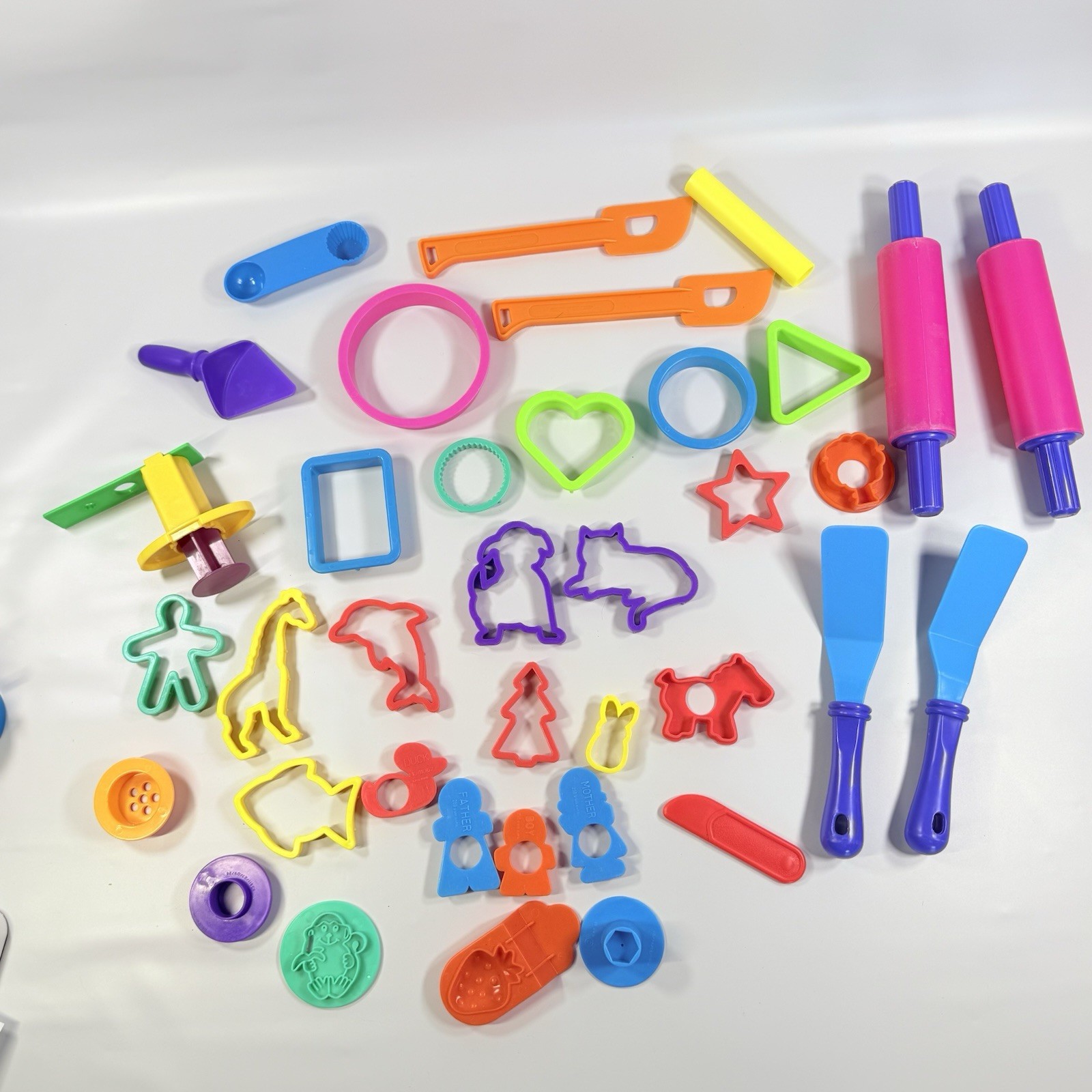 Lot of 37 Misc. PlayDoh, Hasbro, & Unbranded Molds, Tools, Accessories 2005-2010