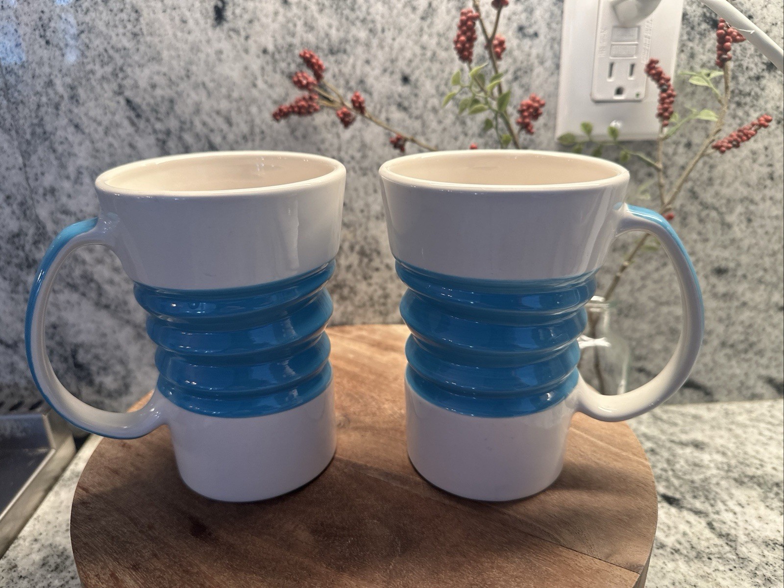 Pier 1 Blue & White Accordion Ribbed Design Stoneware Mugs Coffee Tea Set 2