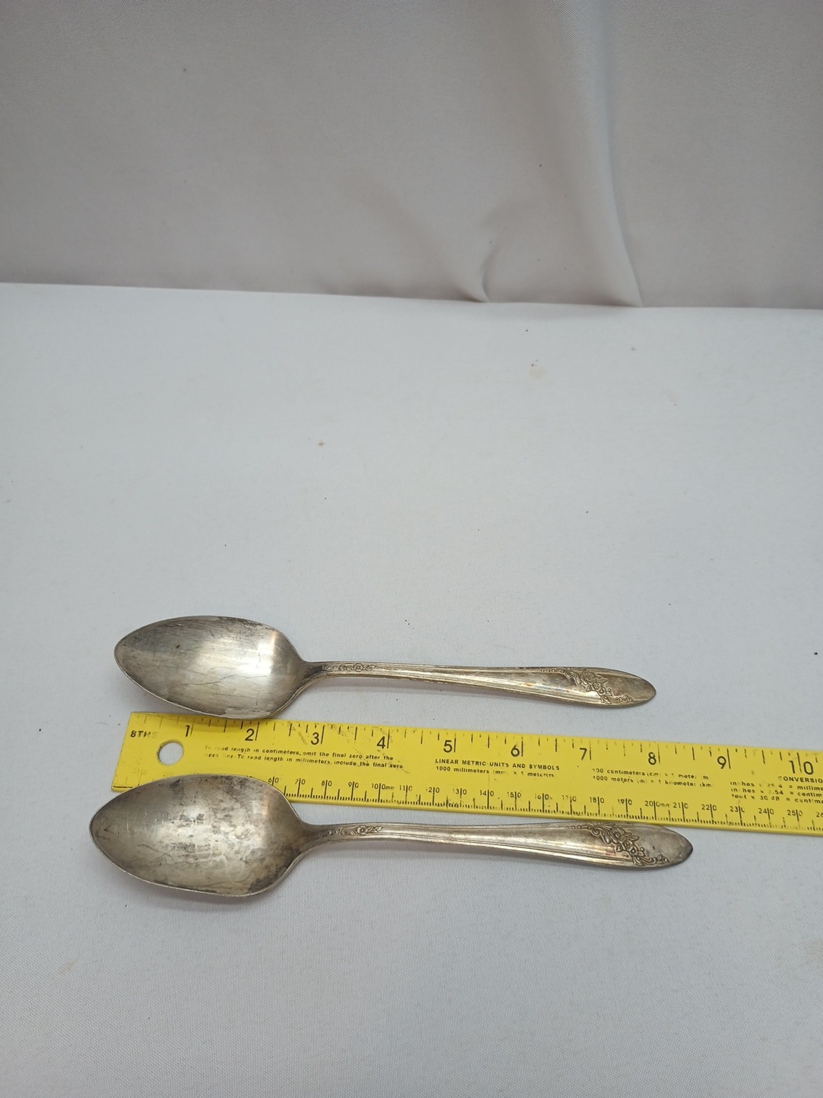 2 Vintage Oneida Tudor Plate Serving Spoons 8.5" Kitchen Utensil