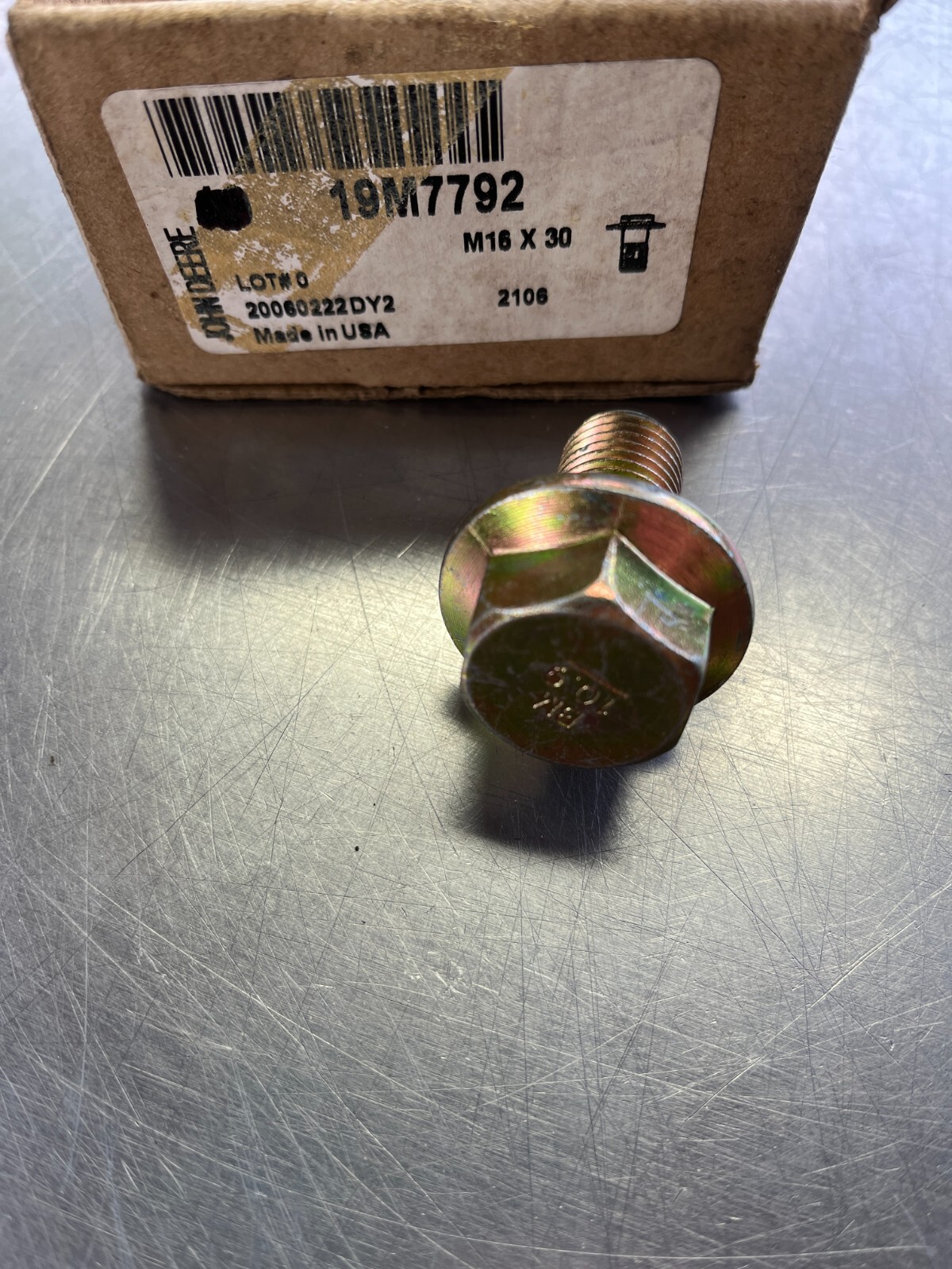 19M7792  GENUINE  OEM  John Deere Original Equipment  CAP SCREW BOLT