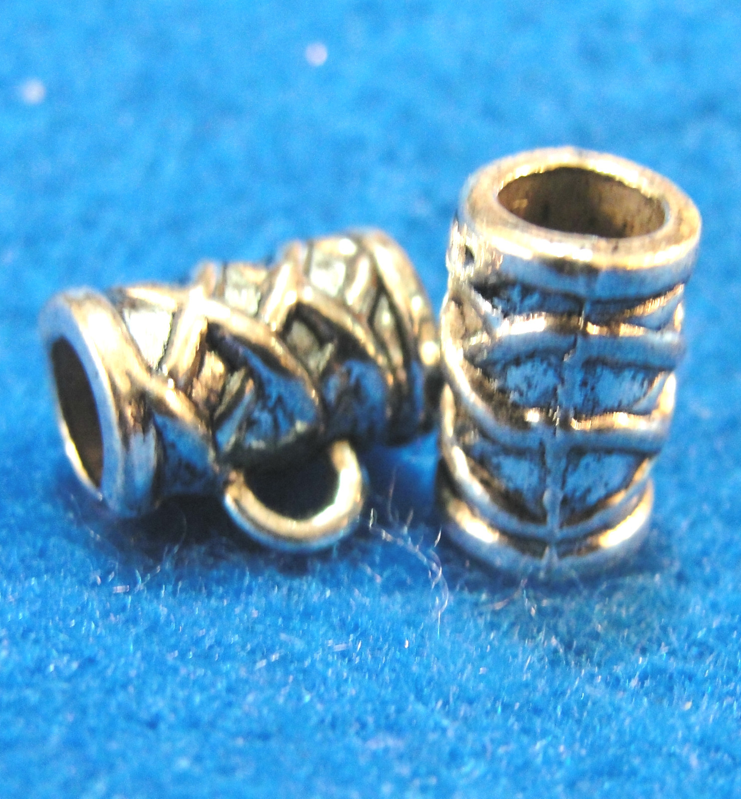 20Pcs. Tibetan Silver BAILS Pendant or Charm  Connectors Jewelry Findings BA087