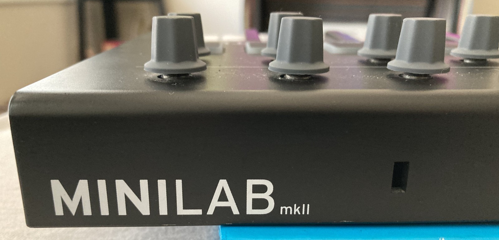 Arturia MiniLab MkII 25-Key USB MIDI Keyboard Controller - Tested/Working