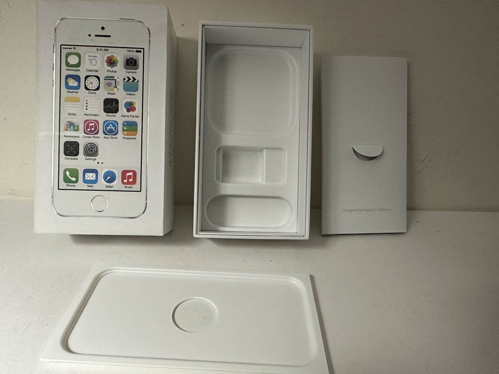 Apple iPhone 5S 32GB Empty Box W/ Inserts