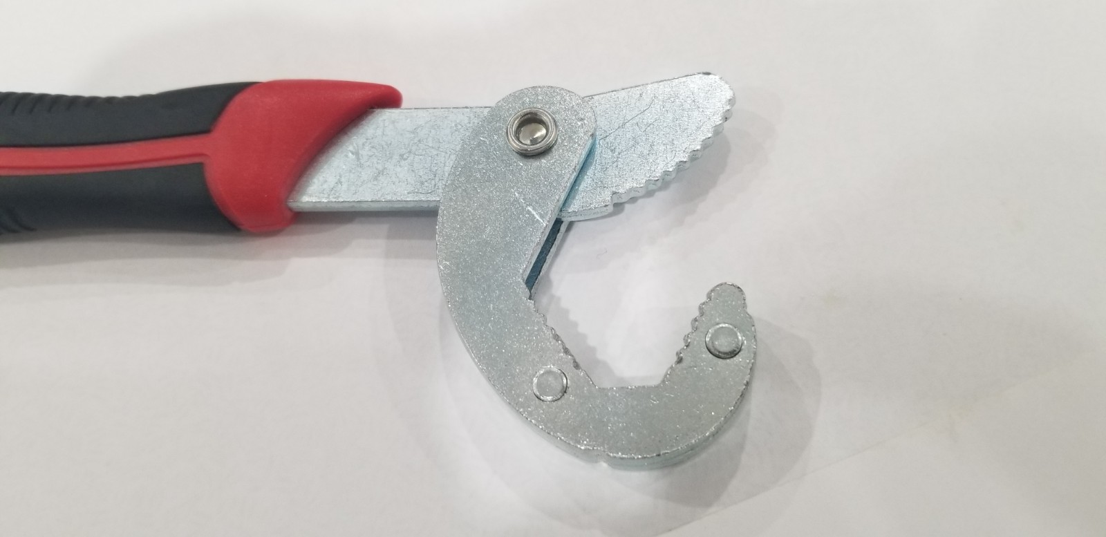 Multi-versatile wrench (covers all standard sizes)