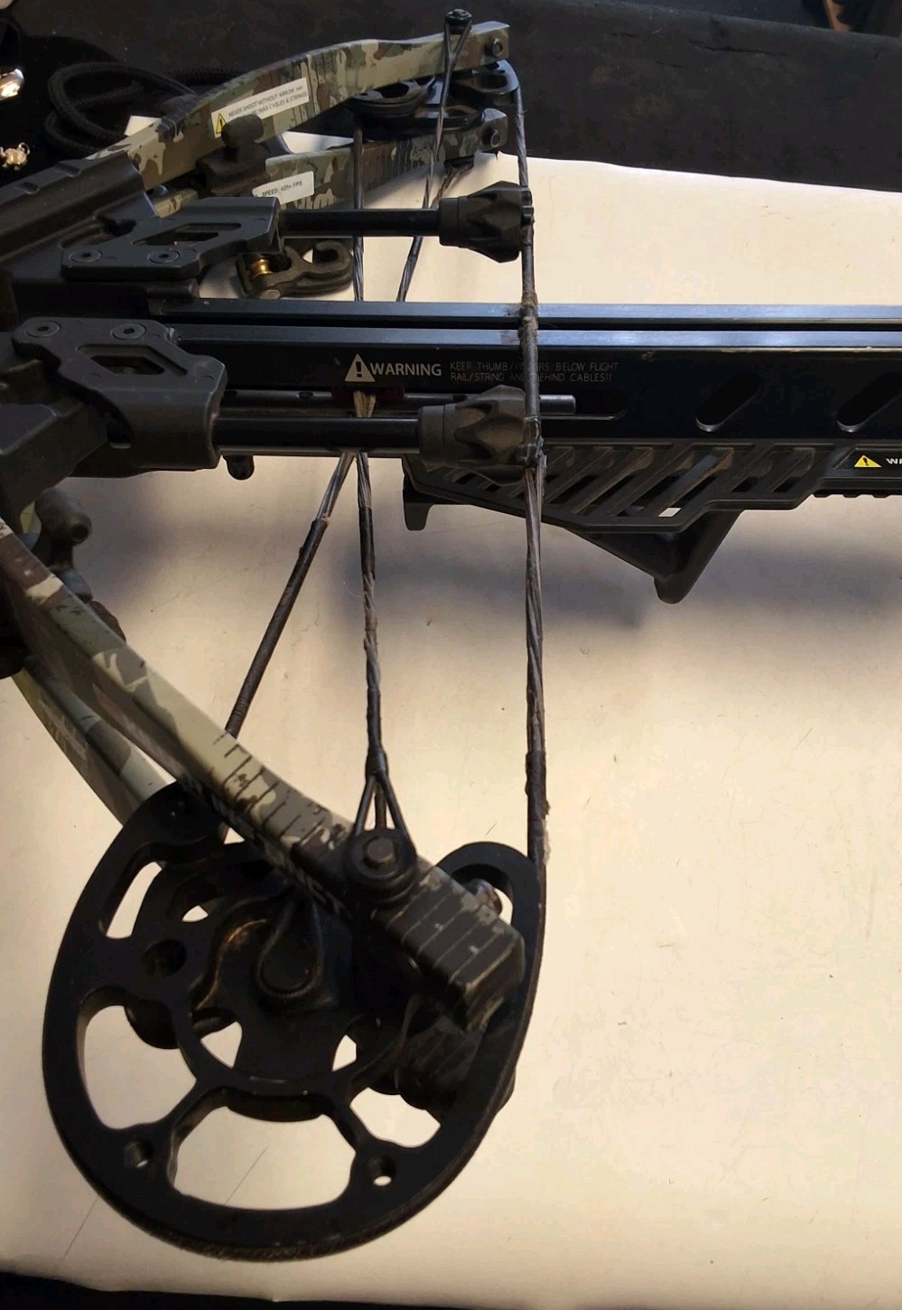Killer Instinct Ripper 425 Crossbow With Scope, Pull String, And Six Bolts