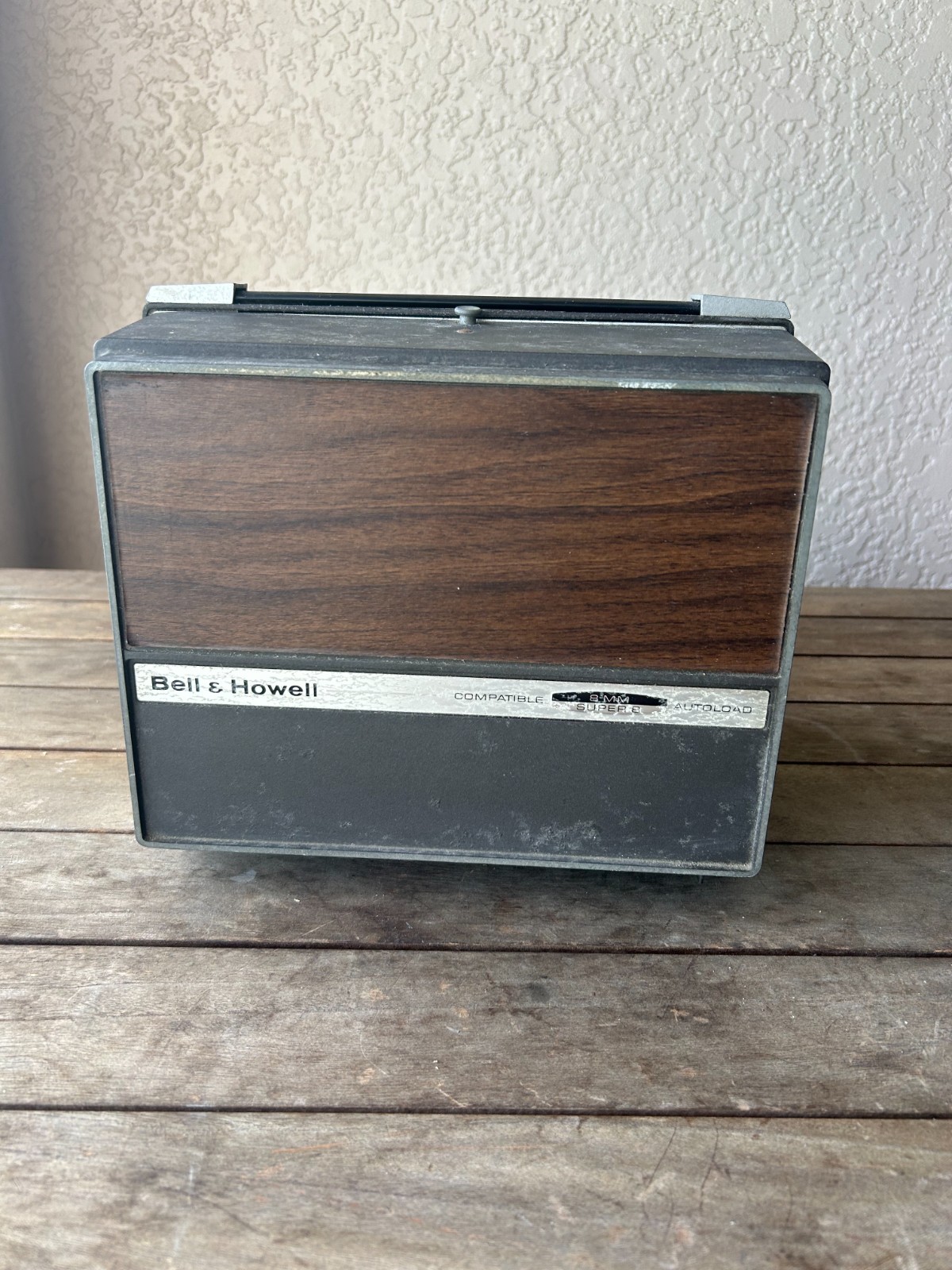 Vintage Belle Howell Autoload Model 461B Super 8 Movie Film Projector w/ Case