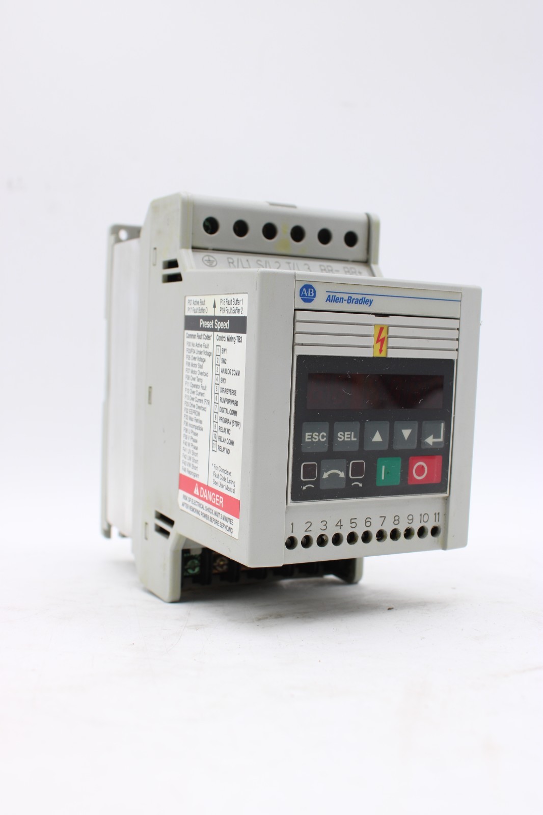 Allen-Bradley 160-BA06NSF1P1 Bulletin 160 Smart Speed Controller *Read