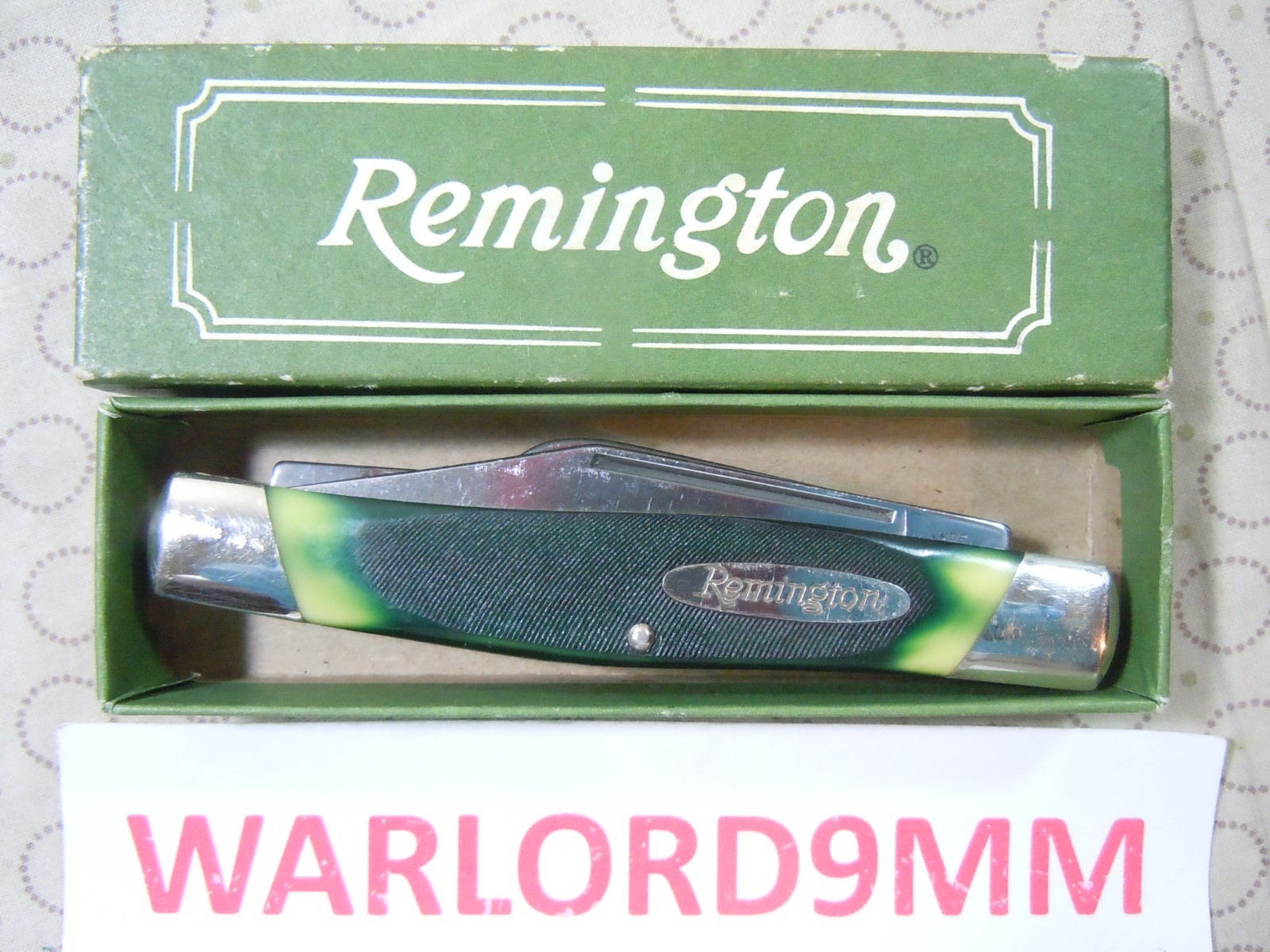 REMINGTON USA 9501 - 3 BLADE STOCKMAN FOLDING KNIFE + 2 PIECE BOX.