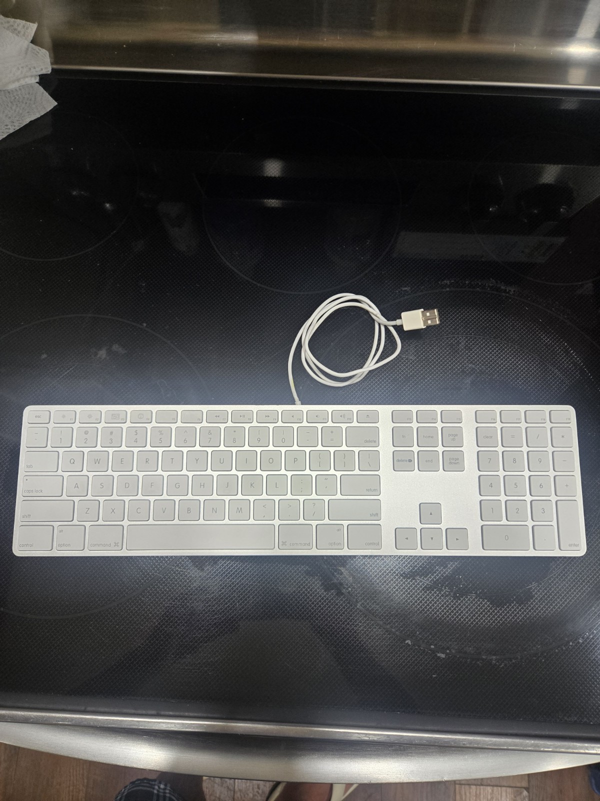 Genuine Apple A1243 Wired Mac Standard USB Keyboard Numeric Keypad Grade A
