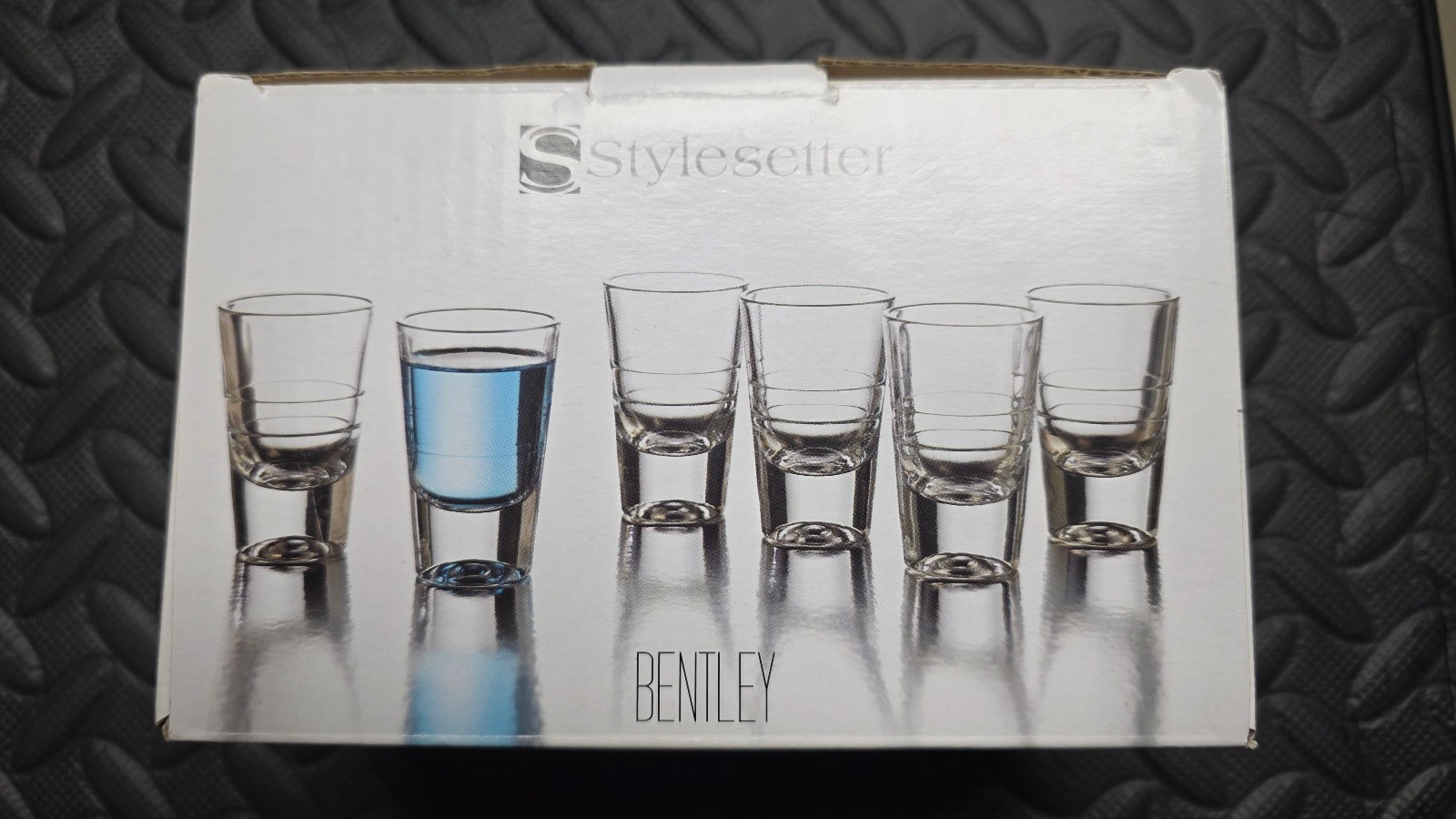 Stylesetter bentley 6 shot glasses new with box