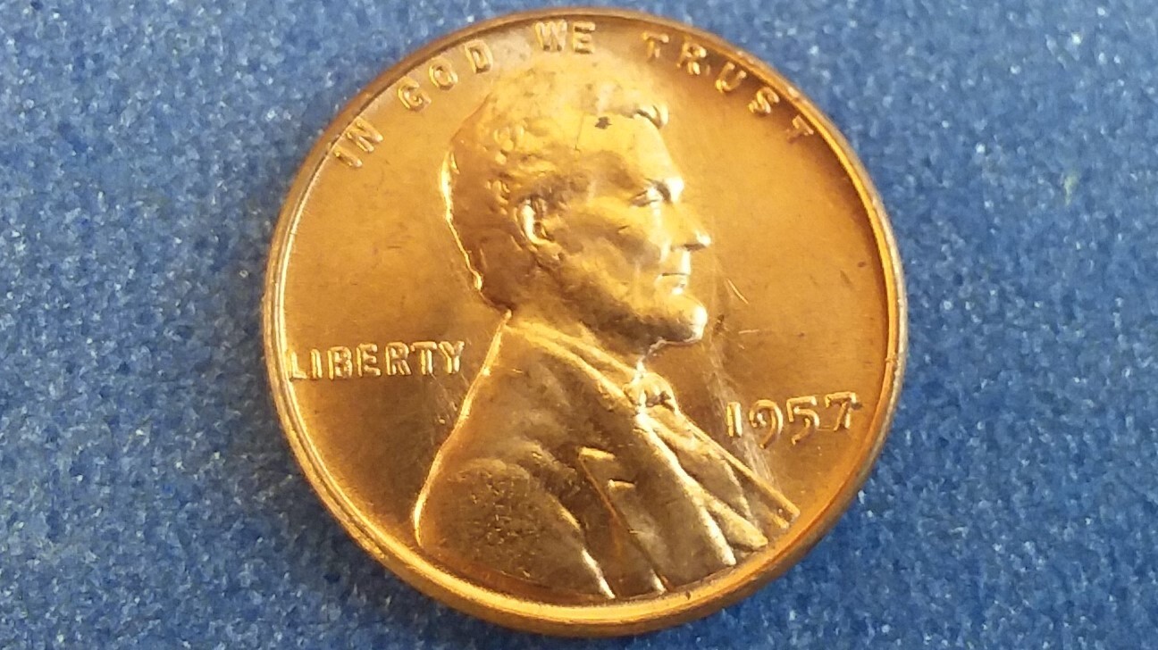 1957-P Brilliant Uncirculated Lincoln Wheat Cent, Ships Free.  BU condition.