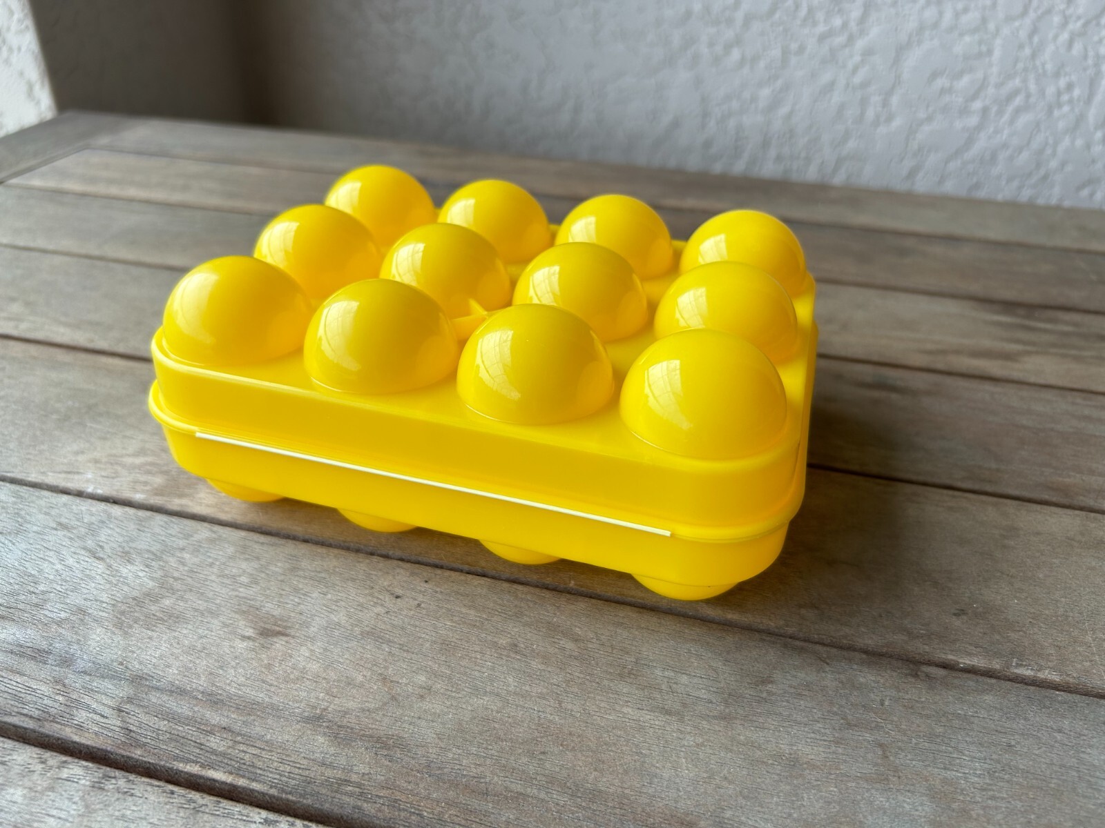 Plastic Yellow 12 Egg Carrier For Traveling,Camping