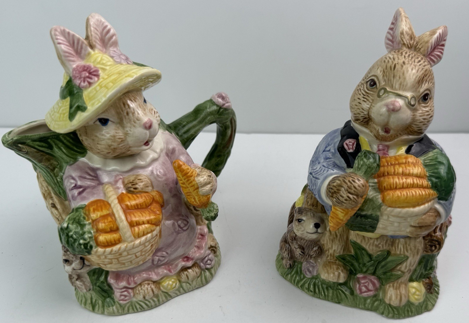 Fitz & Floyd 1993 Ceramic Bunny Rabbits Creamer and Lidded Sugar Dish Set EUC