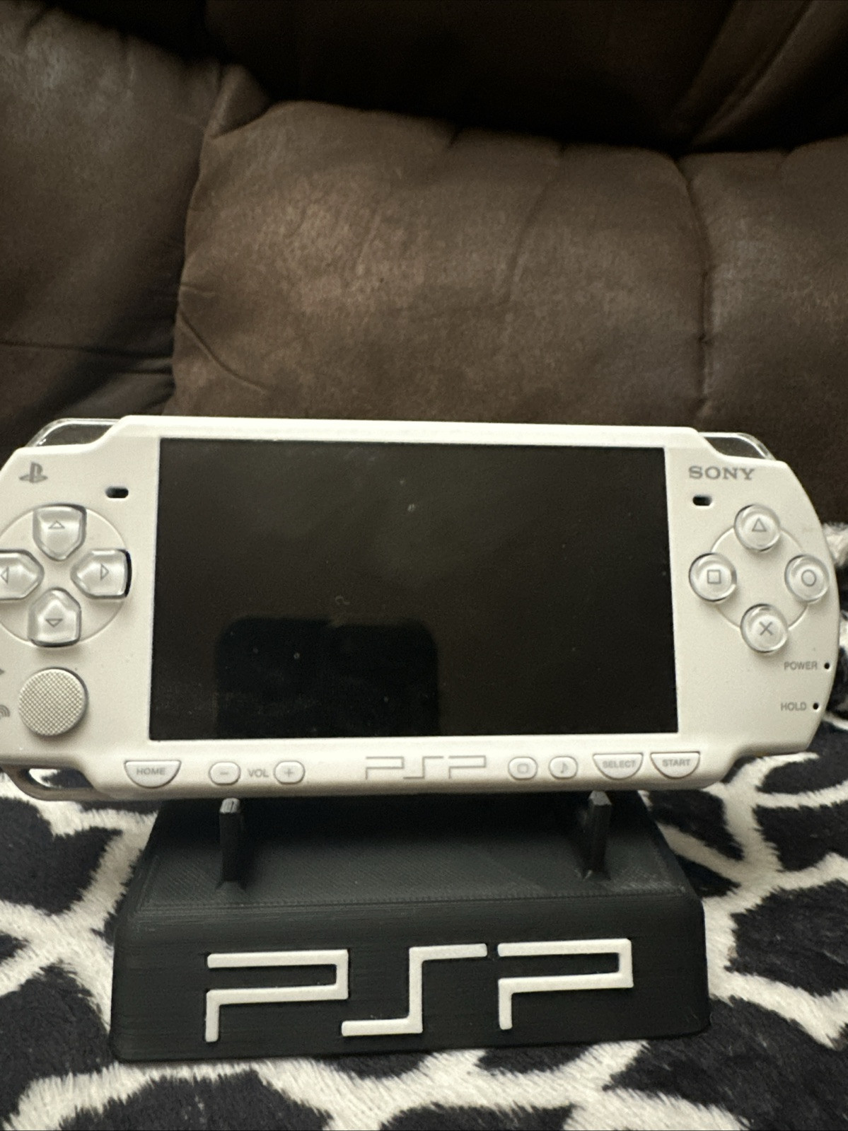 3D Printed PSP Display Stand - Fits PSP 2000 & 3000, Sleek & Compact Holder