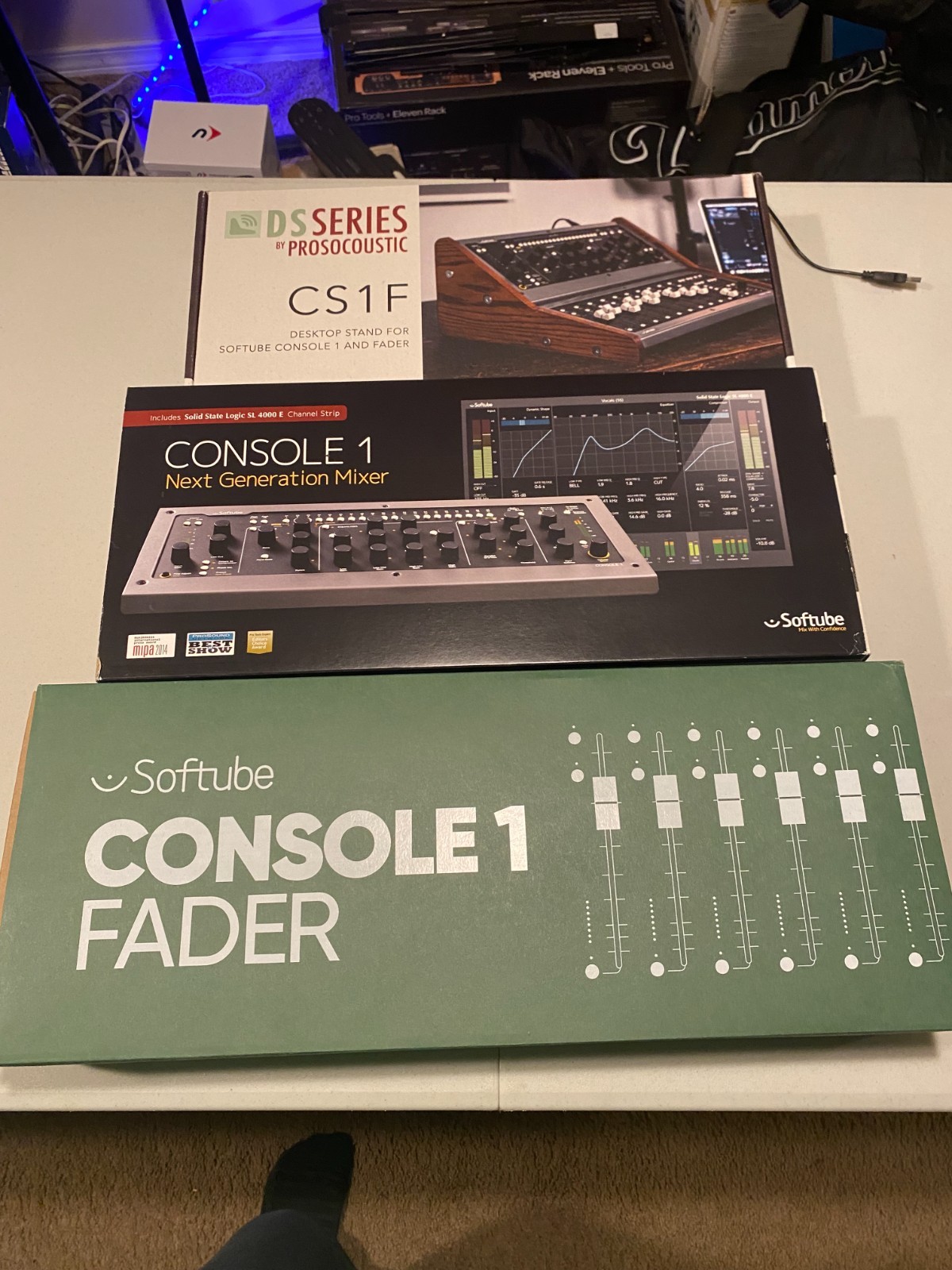 Softube Console 1 + Fader w/Wood Desktop Stand Controllers