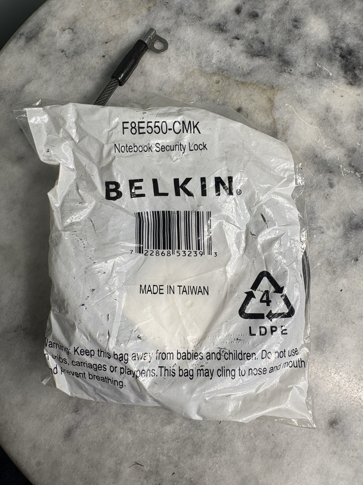 Belkin Key Lock F8E550-CMK Notebook Security Cable with Padlock and Keys