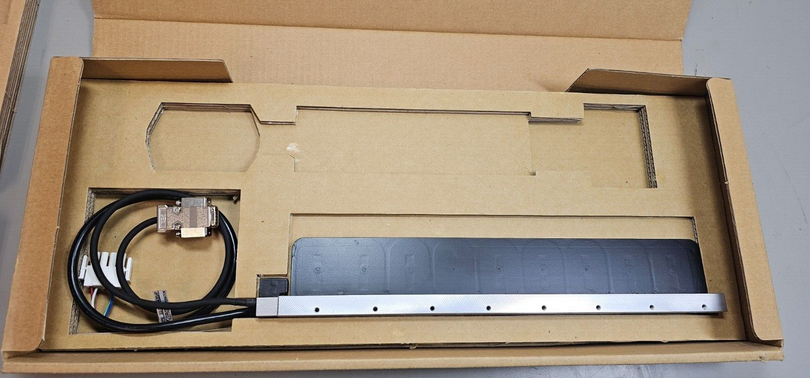 NIB Yaskawa SGLGW-40A365AP Linear Servo Motor Coil w/ Hall Sensor