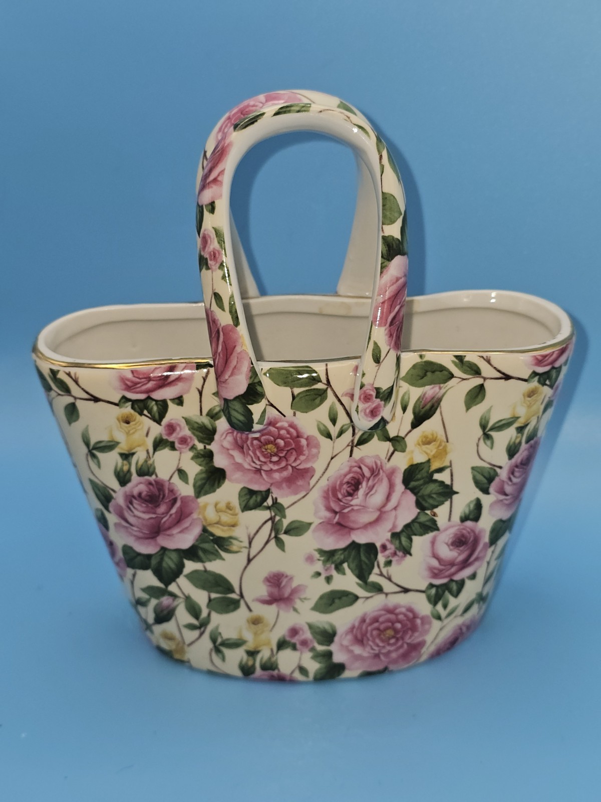 A Special Place 2003 Floral Ceramic Purse.  3A