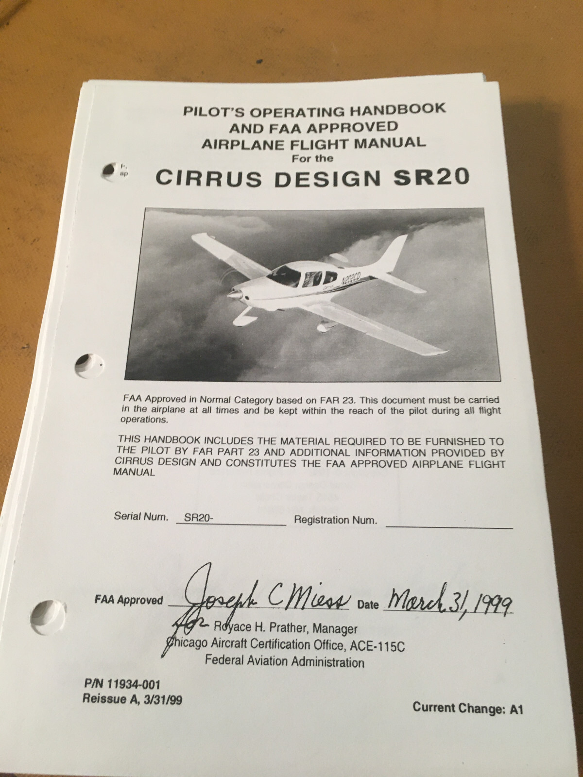 Cirrus Design SR20 Pilot's Operating Handbook