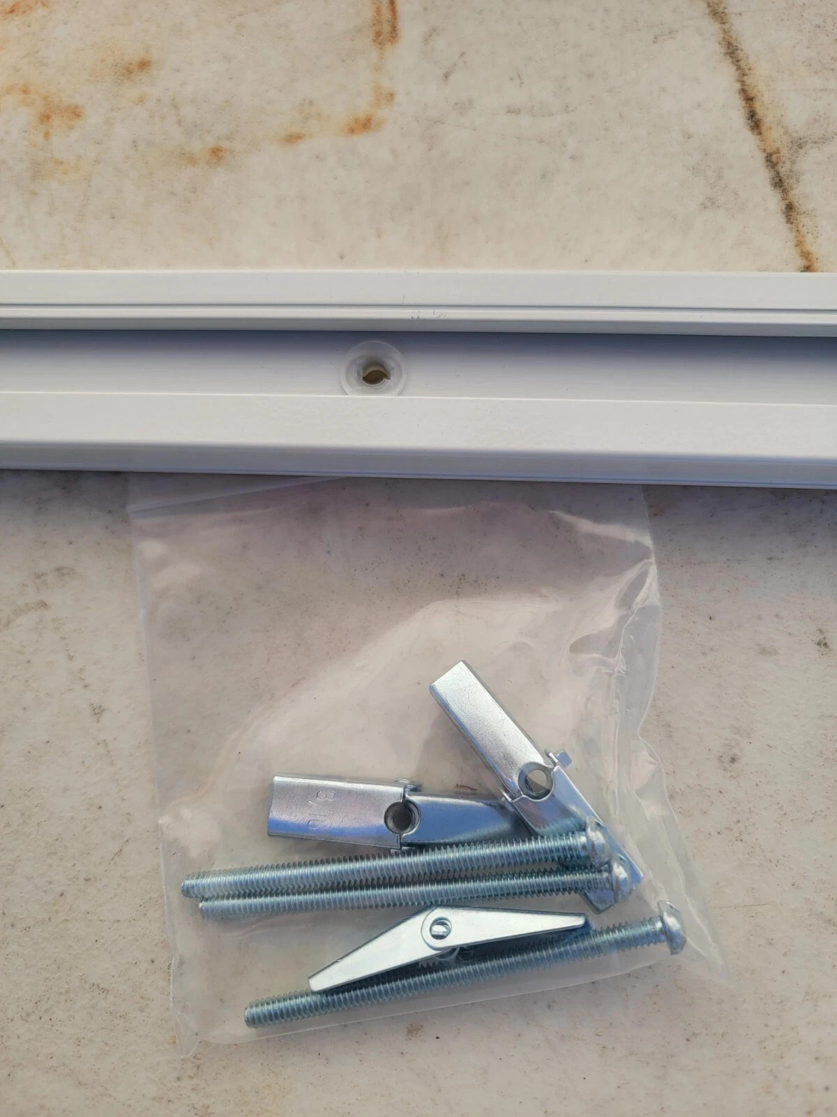 Juno Lighting T8WH Trac-Master Line Voltage Single Circuit Track 8 ft White