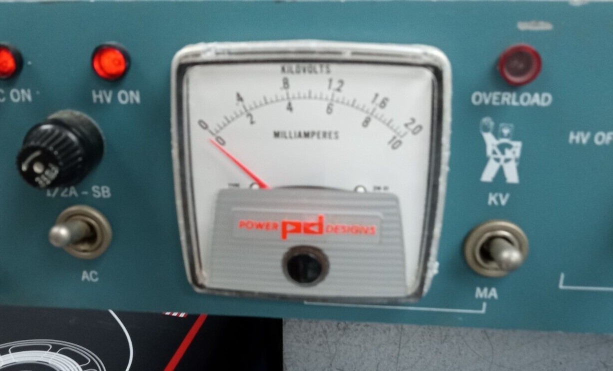 Canberra High Voltage Regulate DC Power Supply Model 3000, C1, 1-2000V 10 MA