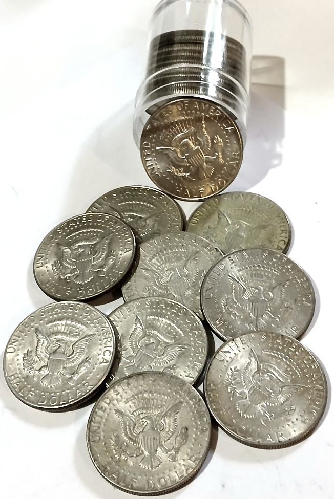1968 D Kennedy Half Dollar - 20 Each -40% Silver - Average Circulated - 1 Roll