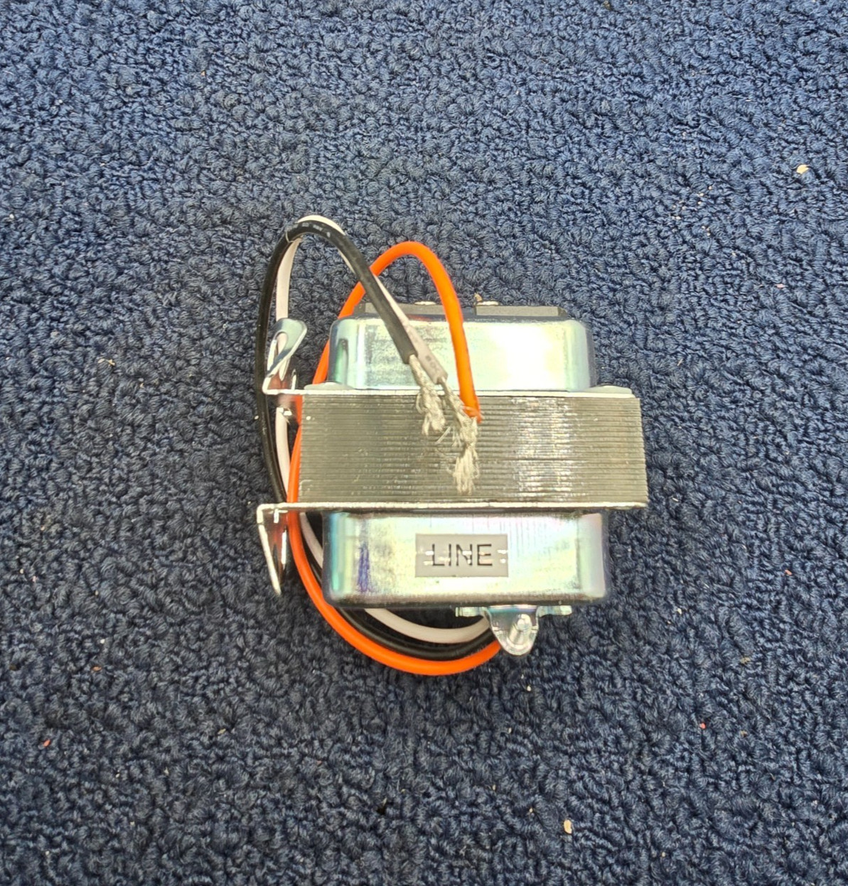 RESIDEO AT140A 1042: TRANSFORMER 24 VAC, 40 VA PLATE, FOOT, OR KNOCKOUT MOUNTING