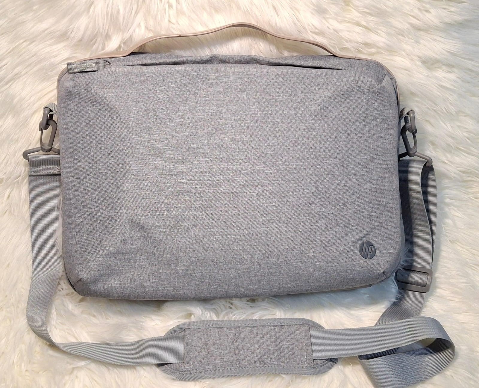HP Renew Crossbody Laptop Bag 15.6" Gray Shoulder Messenger Bag Lightweight