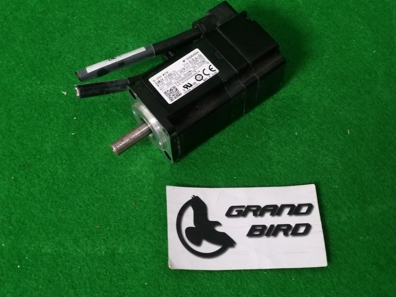 YASKAWA SGMJV-01ADA21 AC SERVO MOTOR,USED