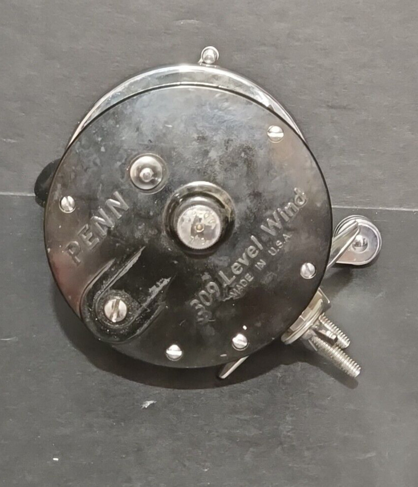 Vintage Penn Peer No. 309 Level Wind Reel - Made In USA w/ Reel Seat Part-30-66