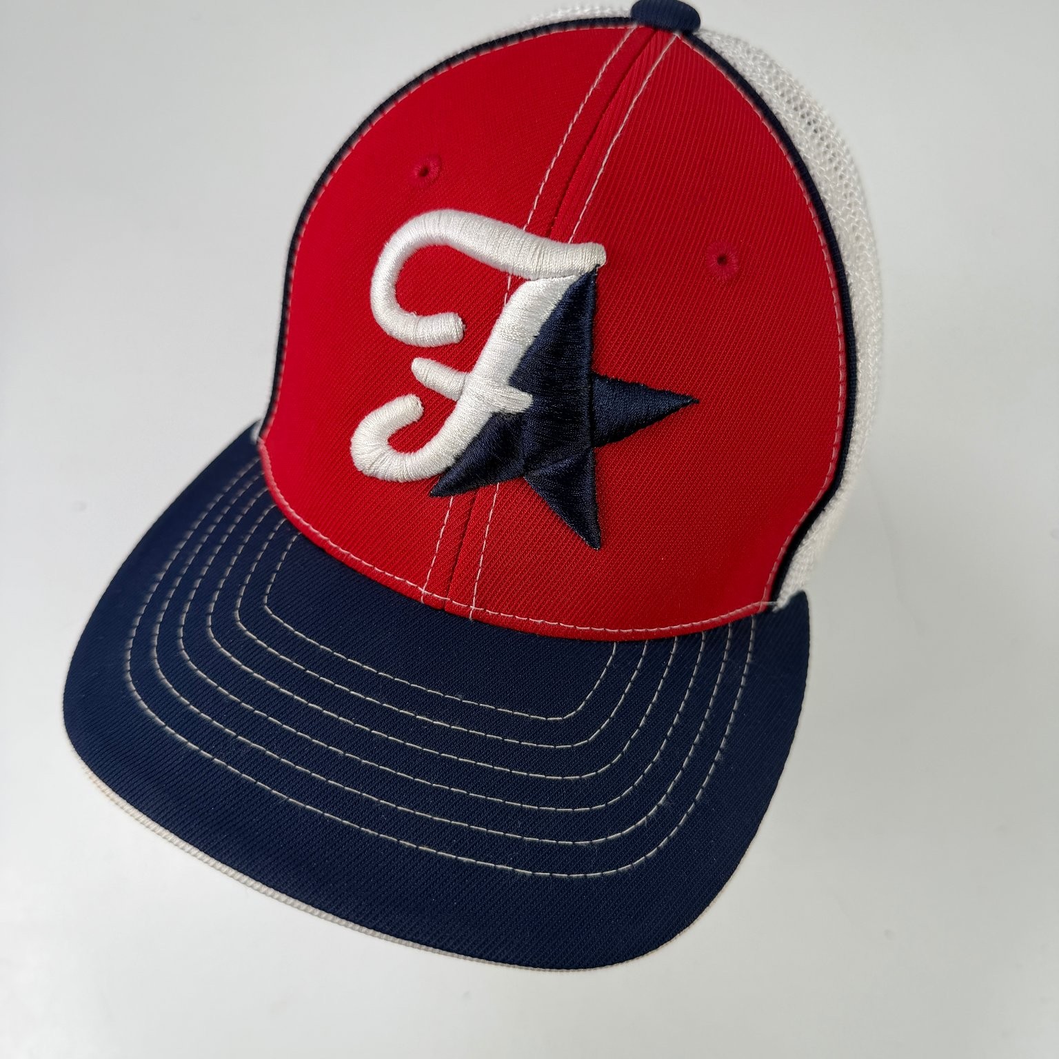 PACIFIC HEADWEAR Hat Boys Youth Red White Navy Mesh Back Embroidered 6 3/8-6 7/8