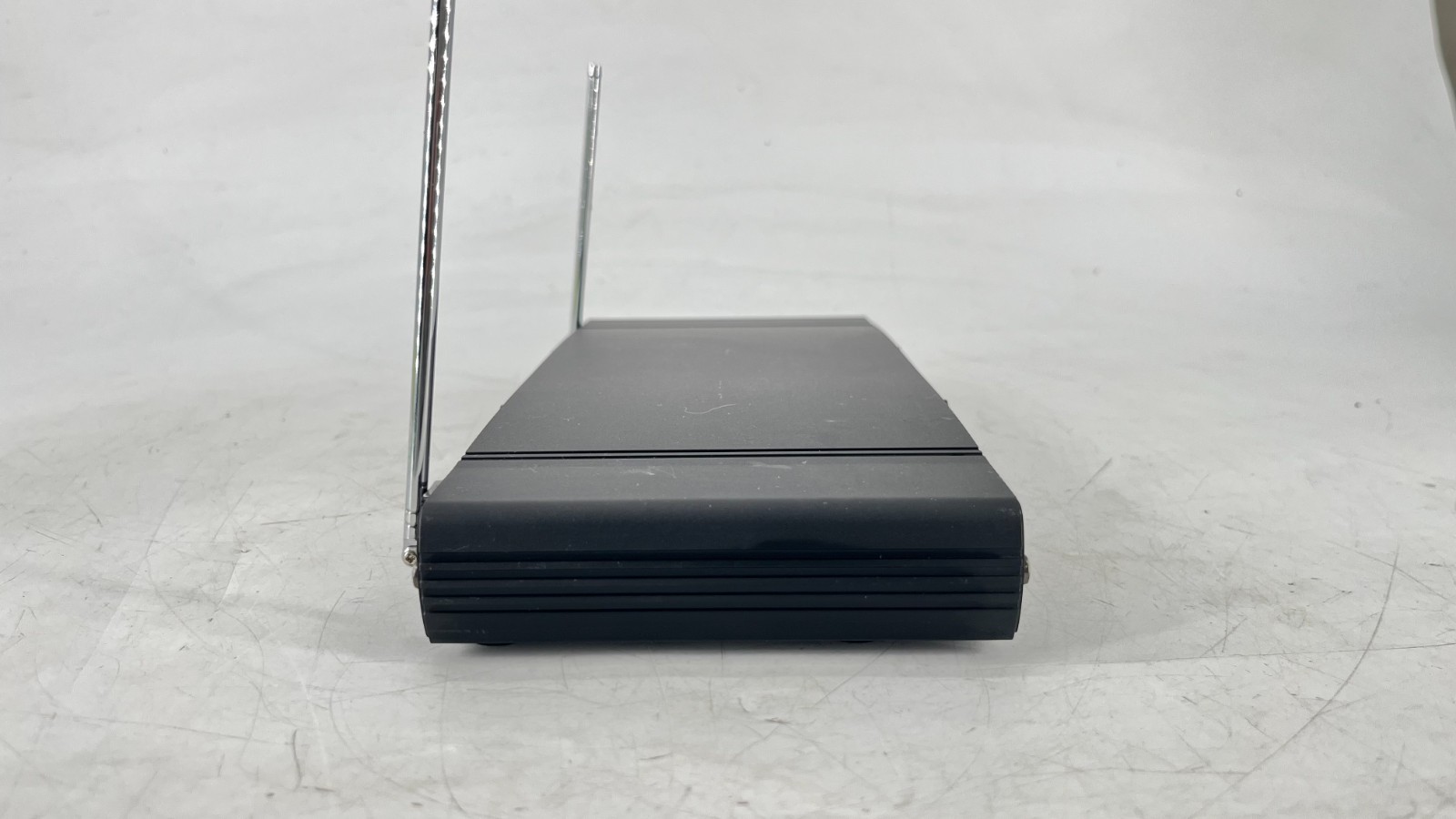 Azden Discrete 2CH VHF Receiver 221R