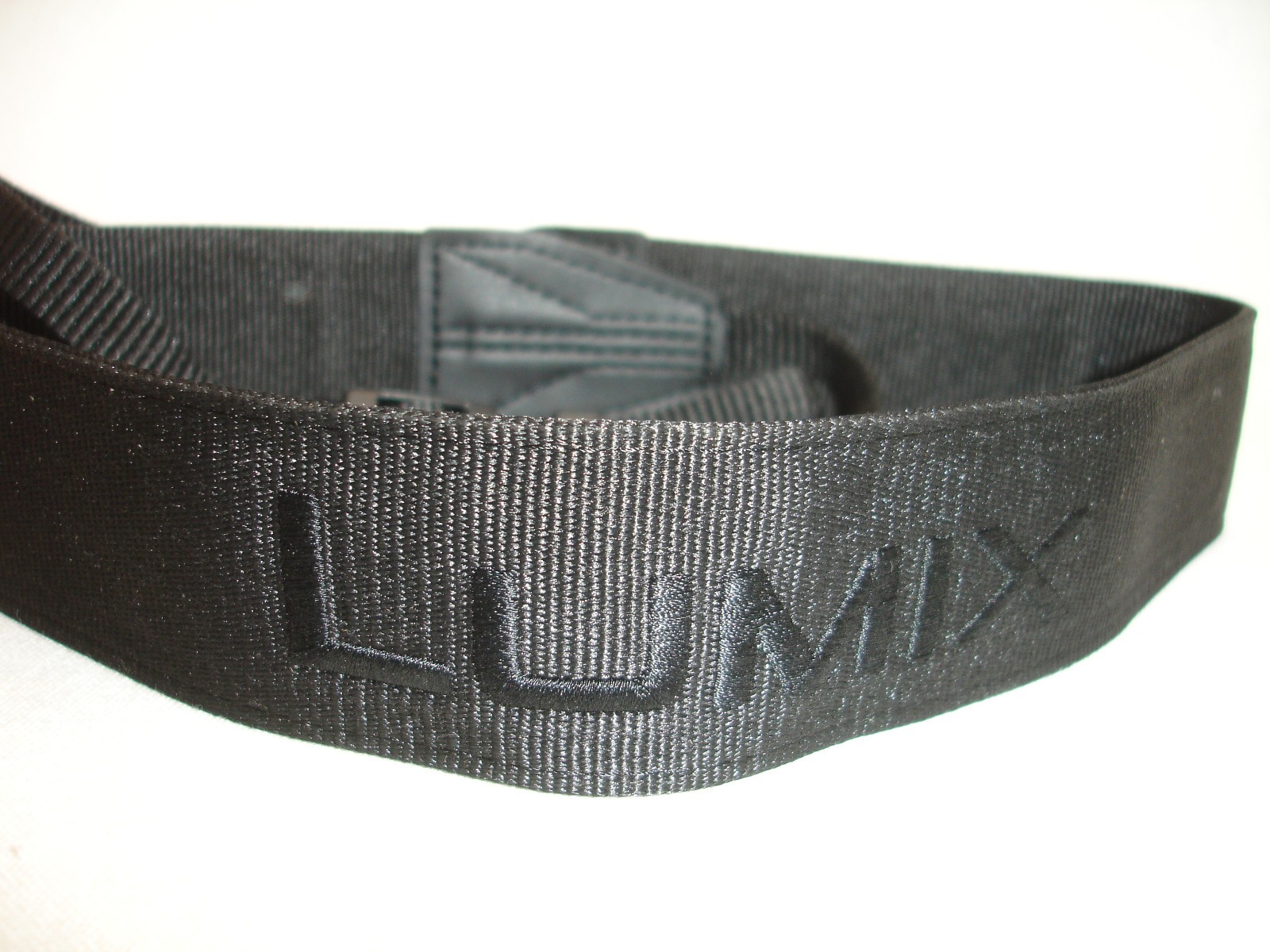 Panasonic LUMIX camera strap 1.5" wide Genuine ( Black logo)