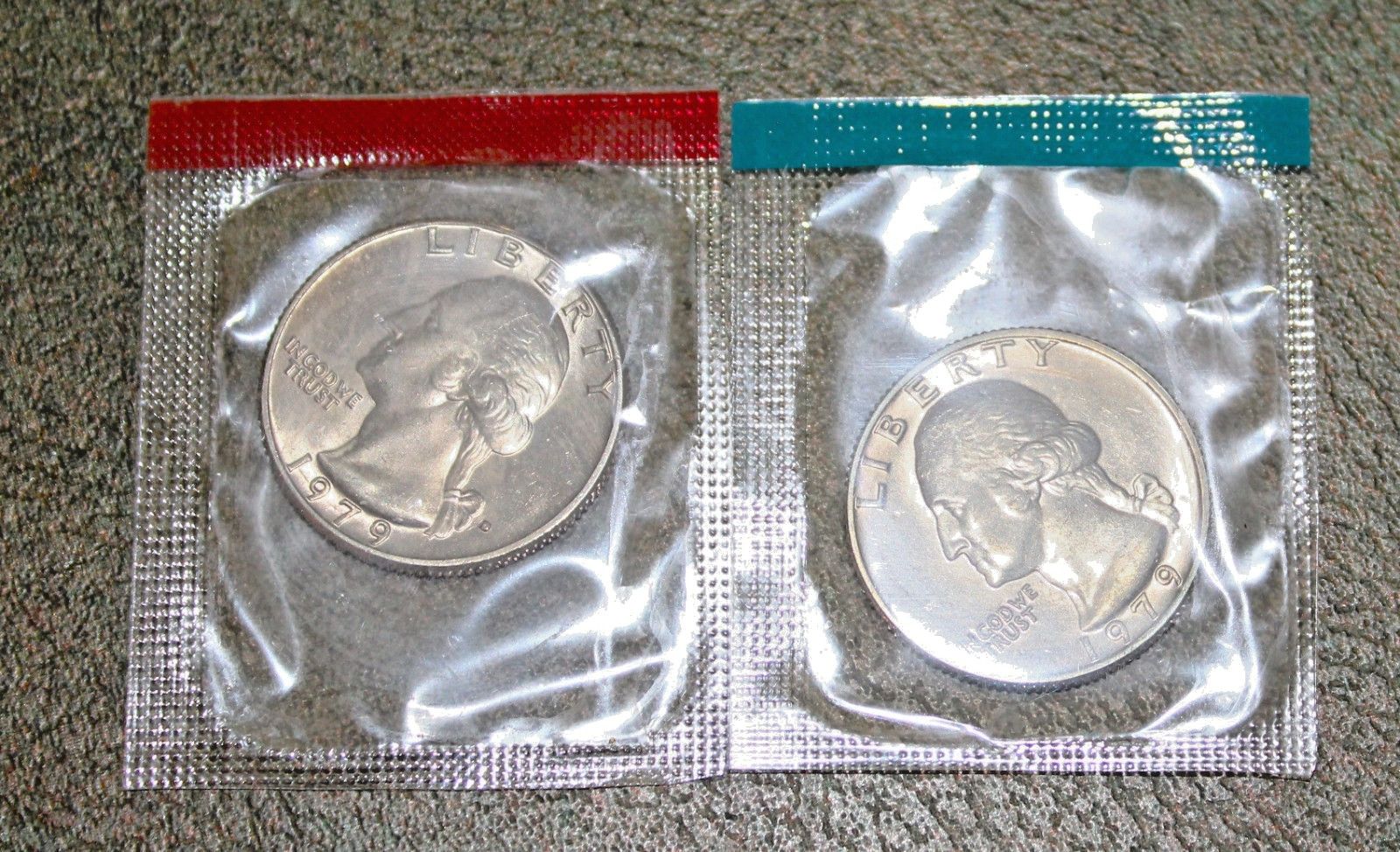 1979 Unc, P&D Washington Quarters in Mint Cello Packaging (2 Coins)