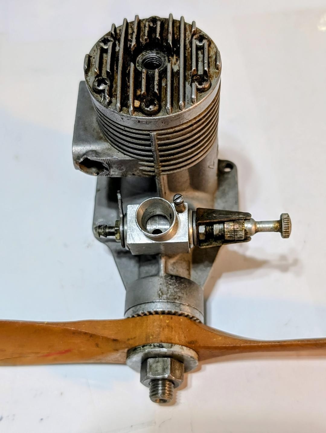 VECO 45 RADIO CONTROL ENGINE, GREAT COMPRESSION, V/G CONDITION