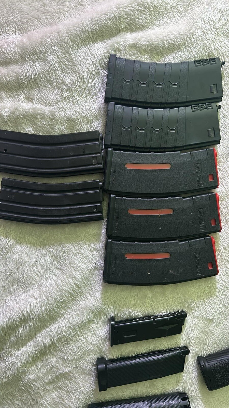 airsoft gun