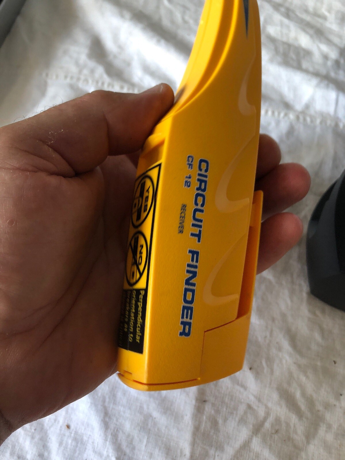 ZIRCON CF12 CIRCUIT FINDER