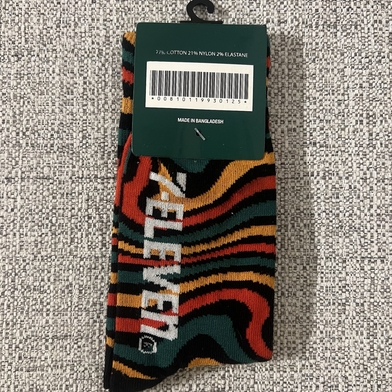 7 Eleven Black Swirl Design Socks One Size NWT Red Green Orange