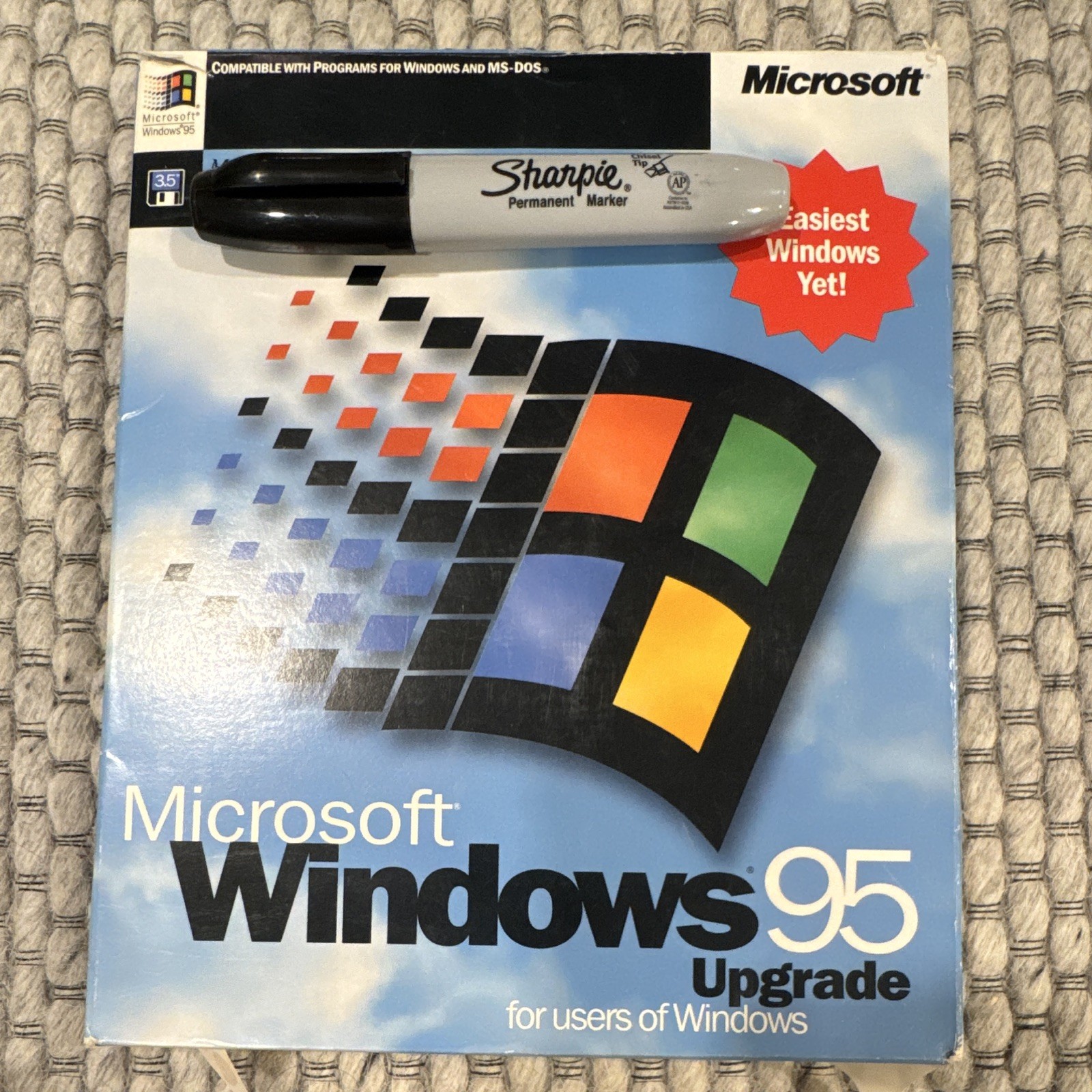 Microsoft Windows 95 Upgrade Operating System 3.5" Floppy Disk Set English