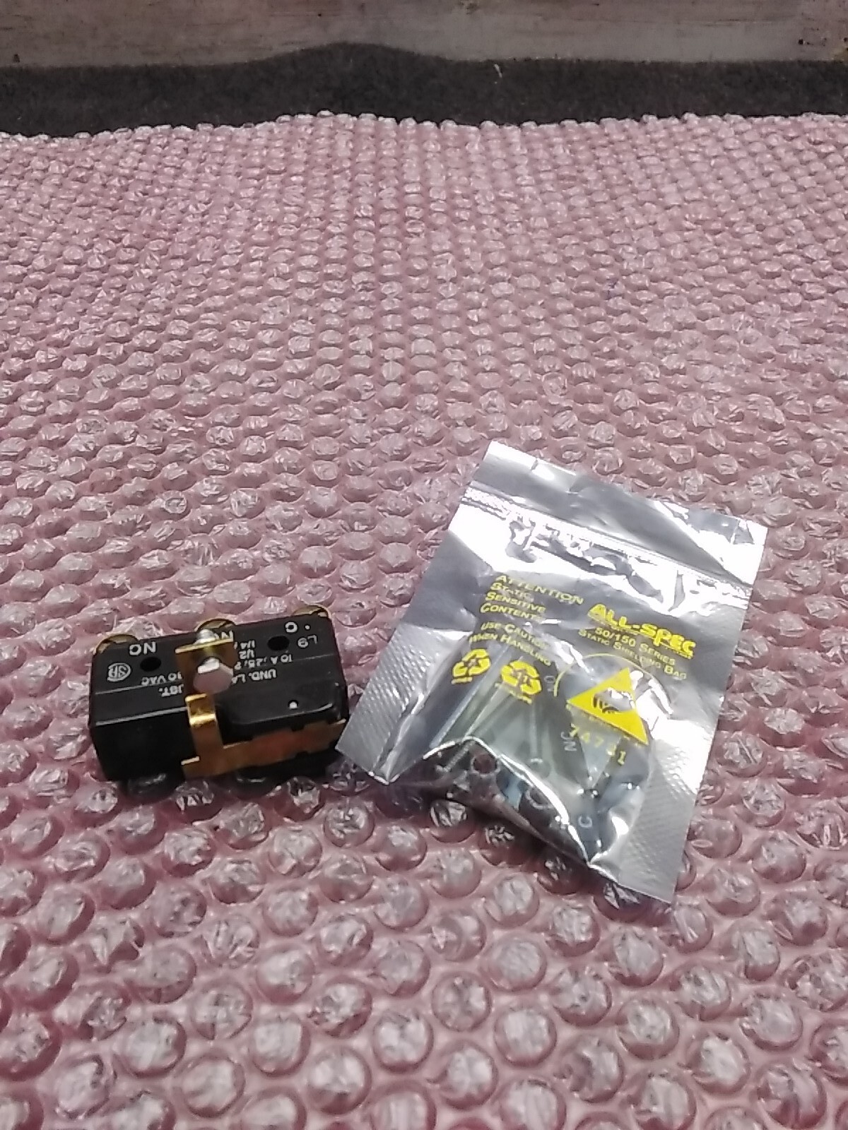 AGASTAT 700121 Model 7012 ON DELAY Instant Transfer Auxiliary Switch for Timing