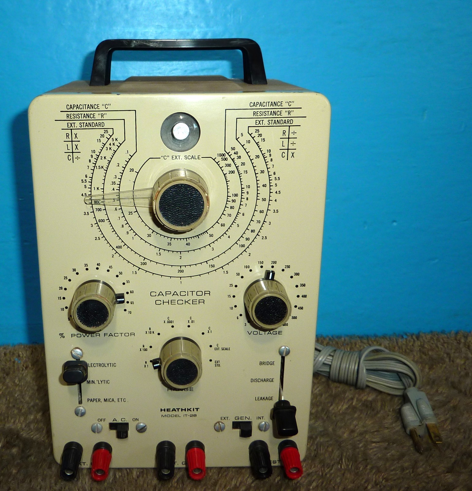 Heathkit Model IT-28 Capacitor Checker