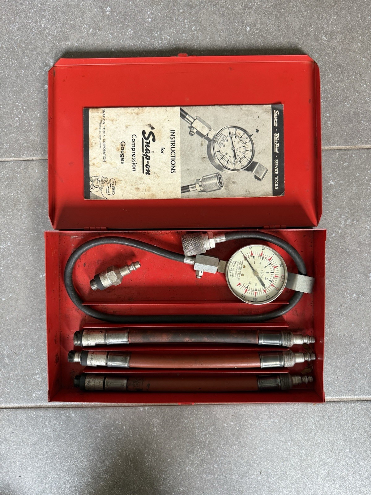 Vintage Snap-on Compression Gauge Tester Set w/ KRA-124 Case