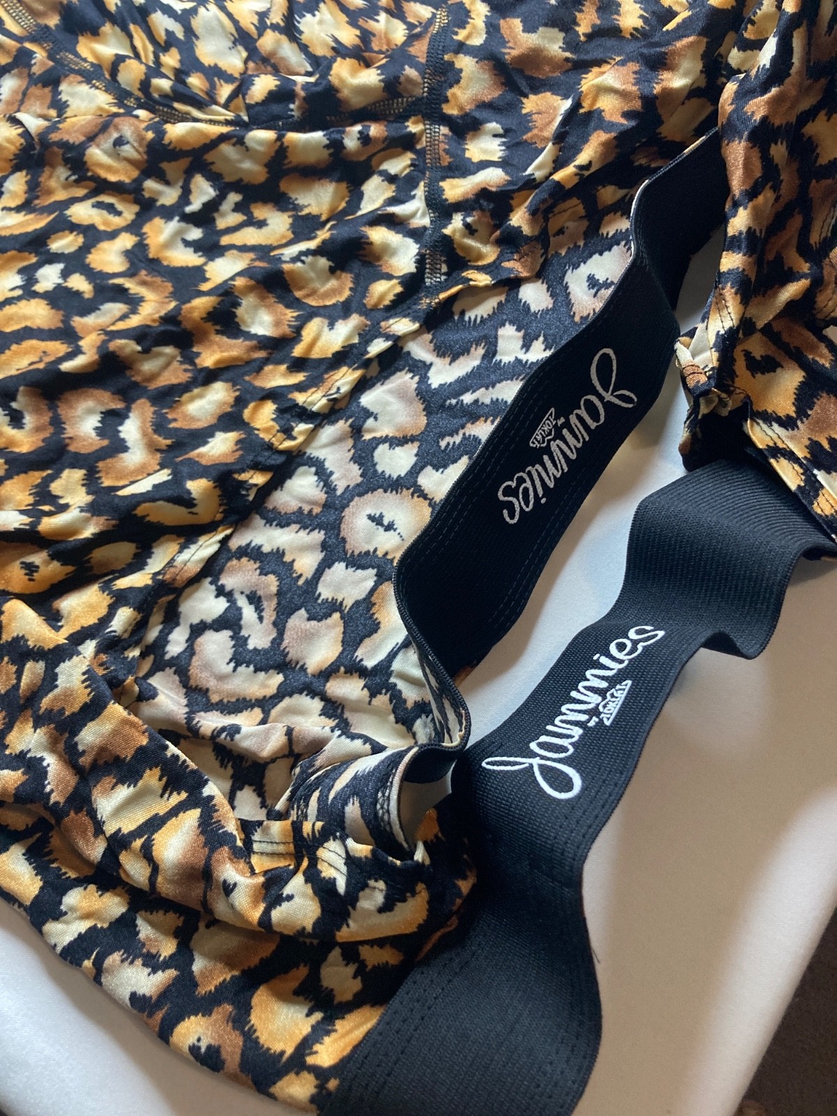 NEW JAMMIES STRETCH LYCRA SHOULDER GUARD SIZE MEDIUM