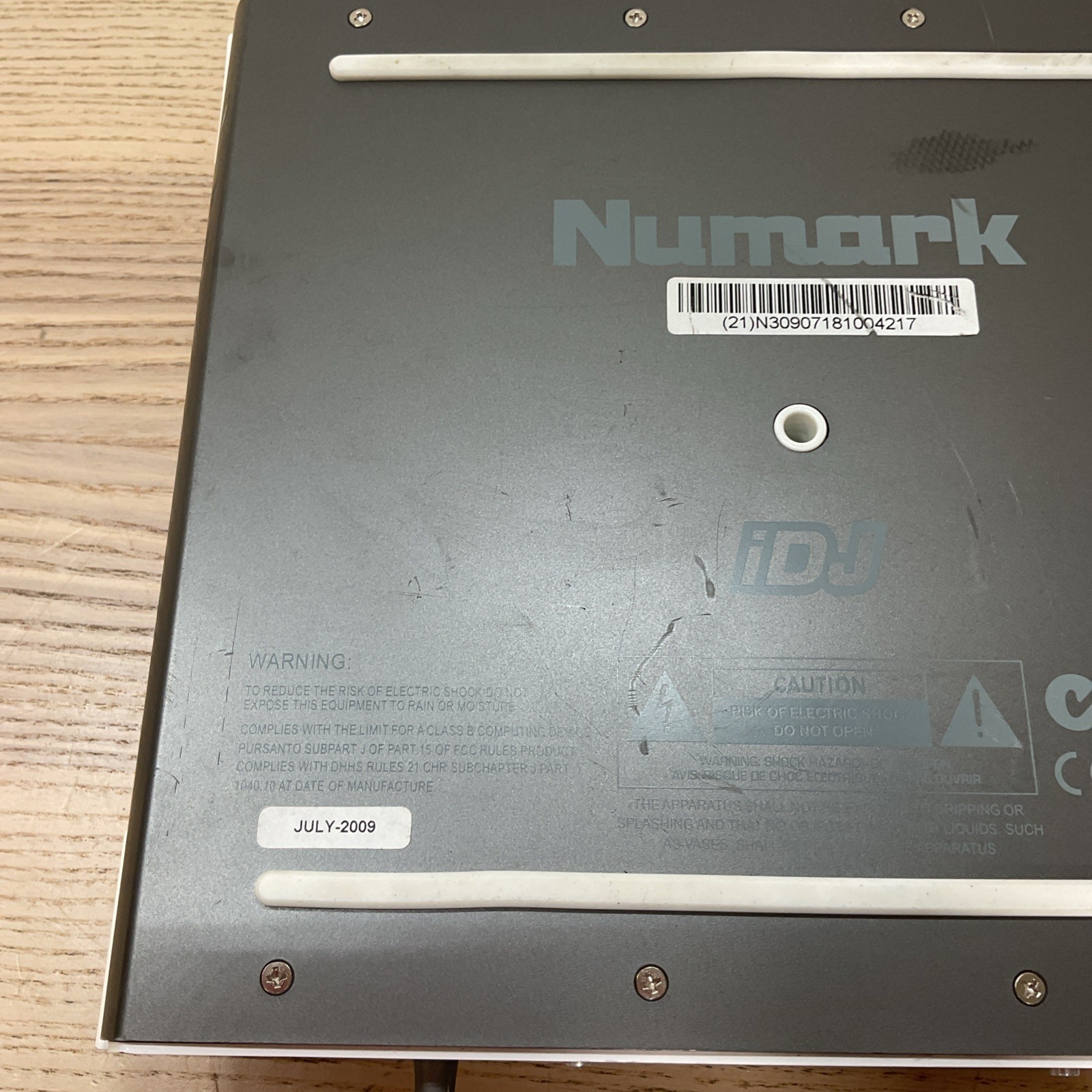 Numark iDJ Dual-Deck DJ iPod/Turntable Mixing Controller For Parts